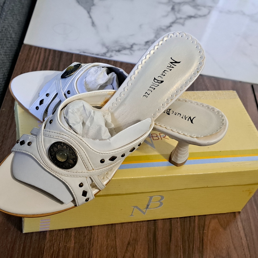 Nature Breeze White Heeled Sandals